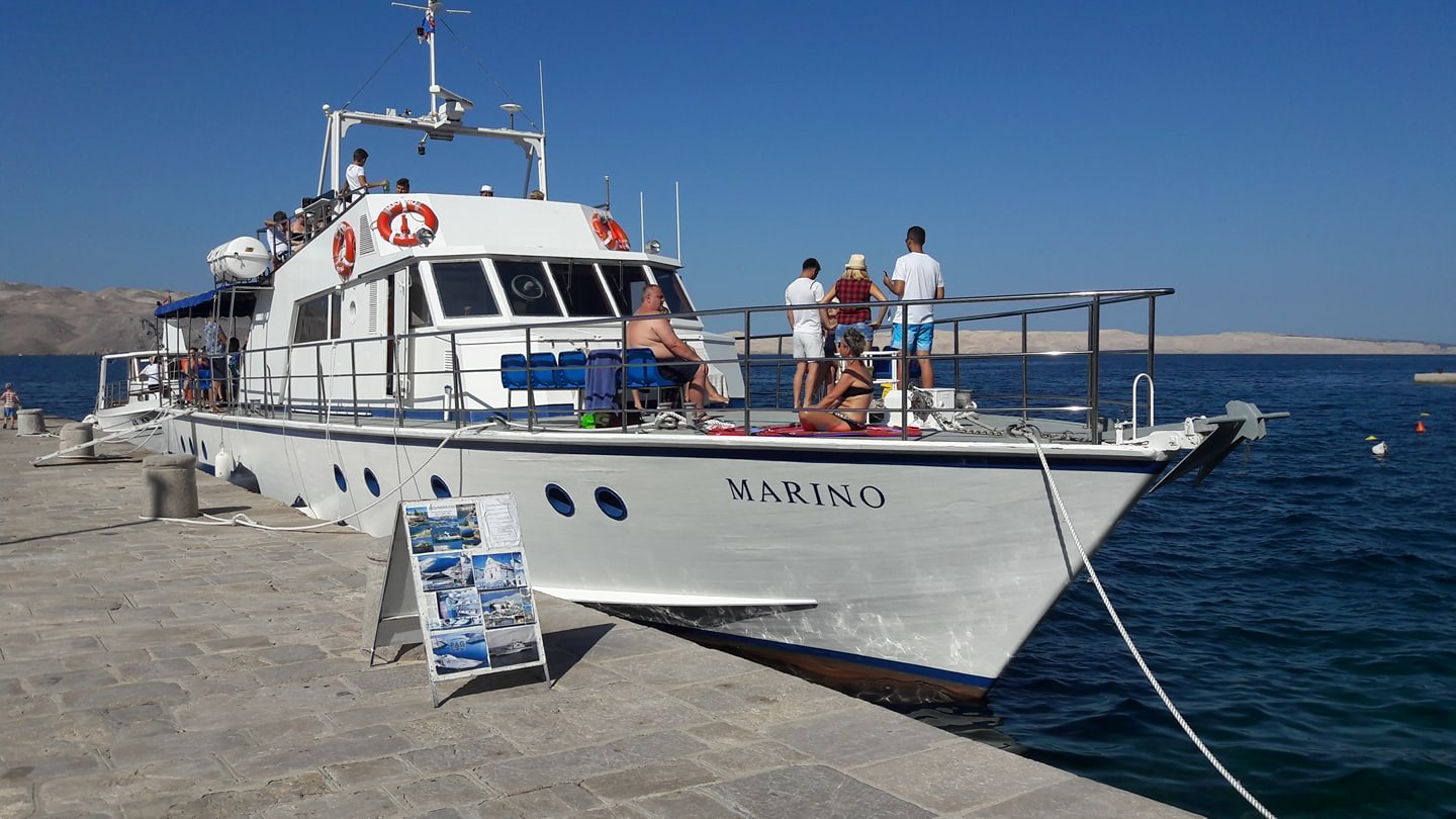 Boat excurzion Karlobag 2