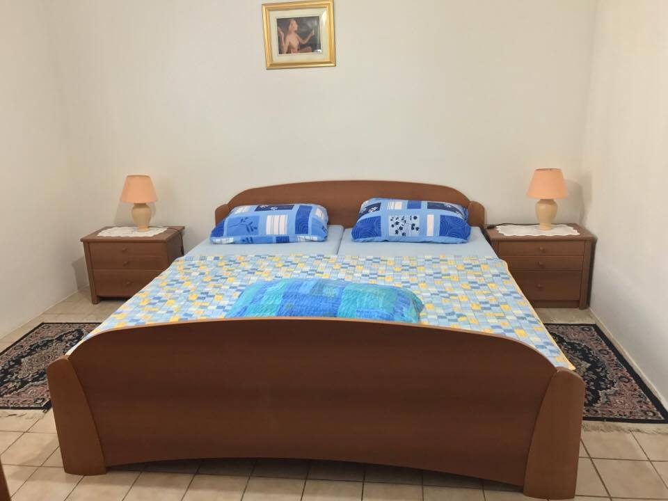 Croatia house for rent Karlobag 41